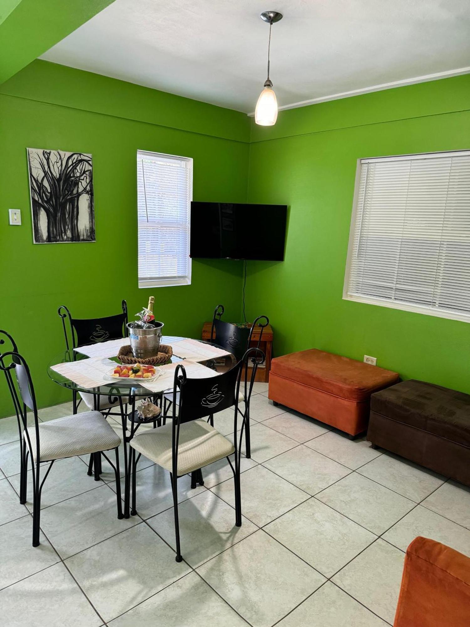Tropical Apartments Tobago Scarborough Exterior foto